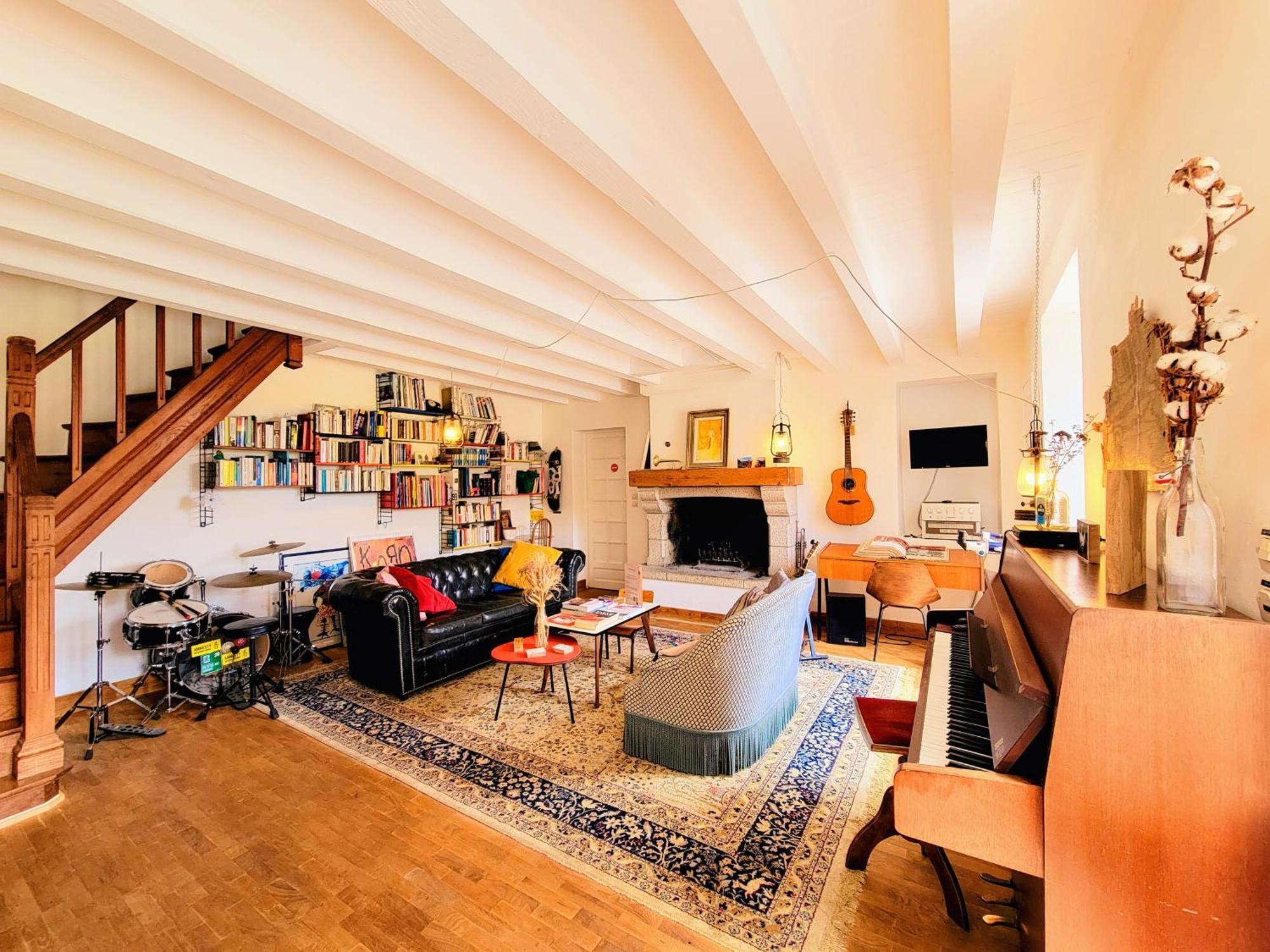 Готель La Maison Folia Contrieres Екстер'єр фото